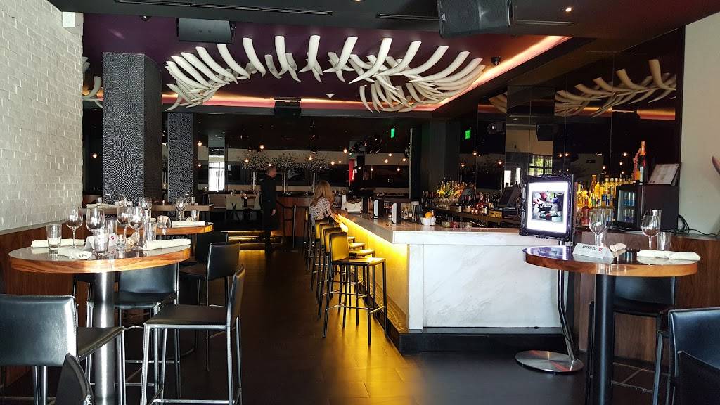 STK South Beach | restaurant | 2305 Collins Ave, Miami Beach, FL 33139, USA | 3056046988 OR +1 305-604-6988