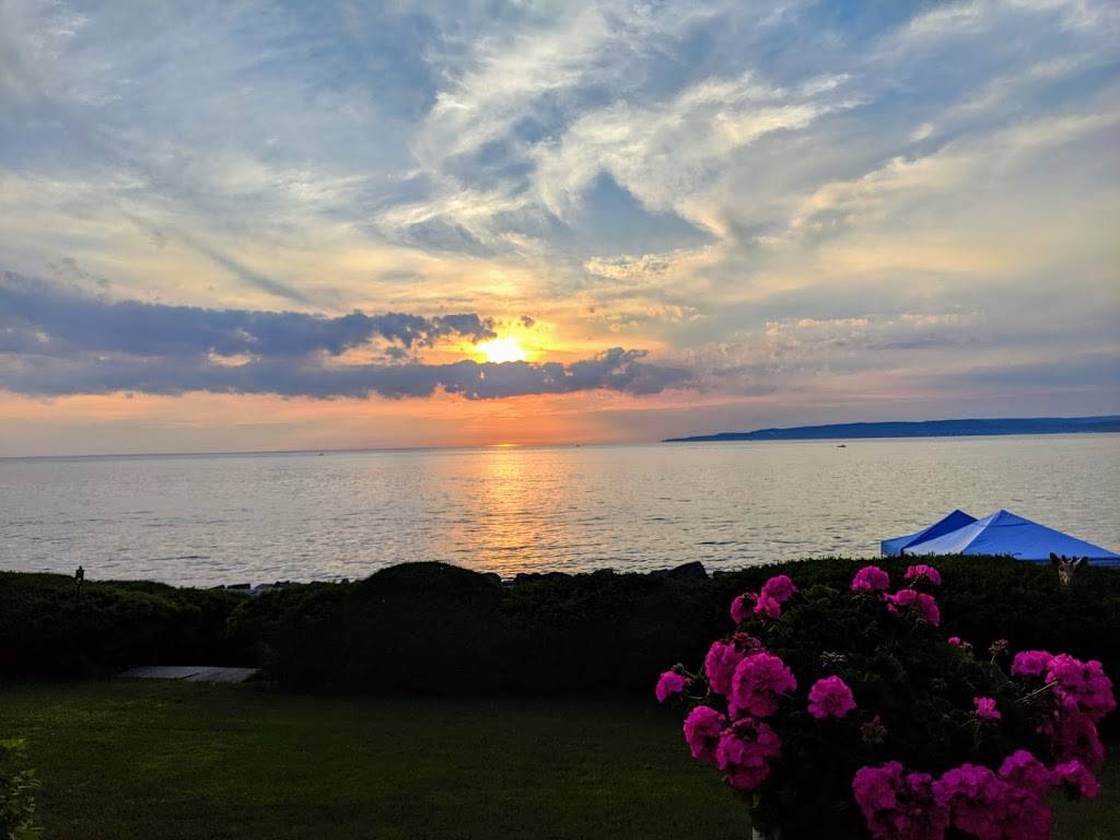 Up In Smoke BBQ & Catering | restaurant | 1208 U.S. 31 N, Petoskey, MI 49770, USA | 2316228318 OR +1 231-622-8318