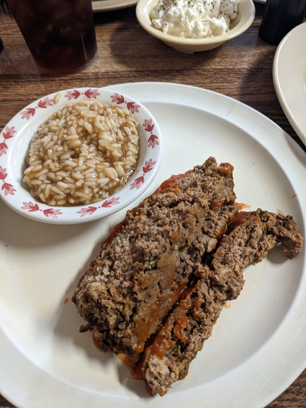 Milton’s Family Restaurant | restaurant | 220 W State St, Albany, IN 47320, USA | 7657898487 OR +1 765-789-8487