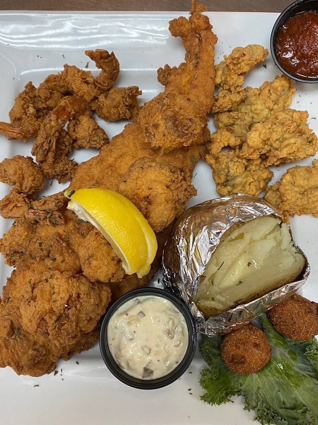 Fins Seafood Grille & Tap | restaurant | 995 Kempsville Rd, Virginia Beach, VA 23464, USA | 7574317070 OR +1 757-431-7070