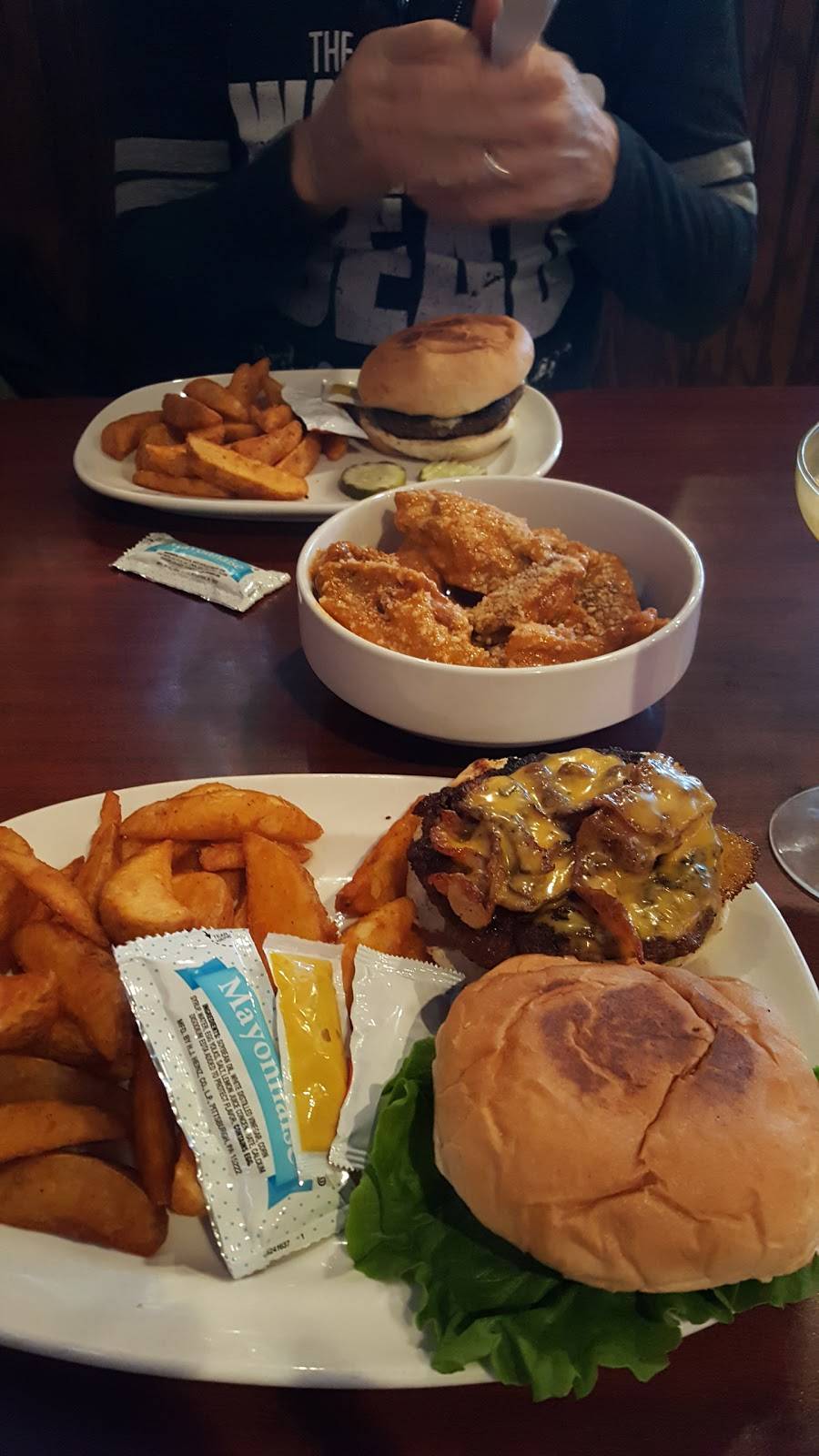 Buffalo Wings & Rings | restaurant | 3271 Heritage Green Dr, Monroe, OH 45050, USA | 5133602977 OR +1 513-360-2977