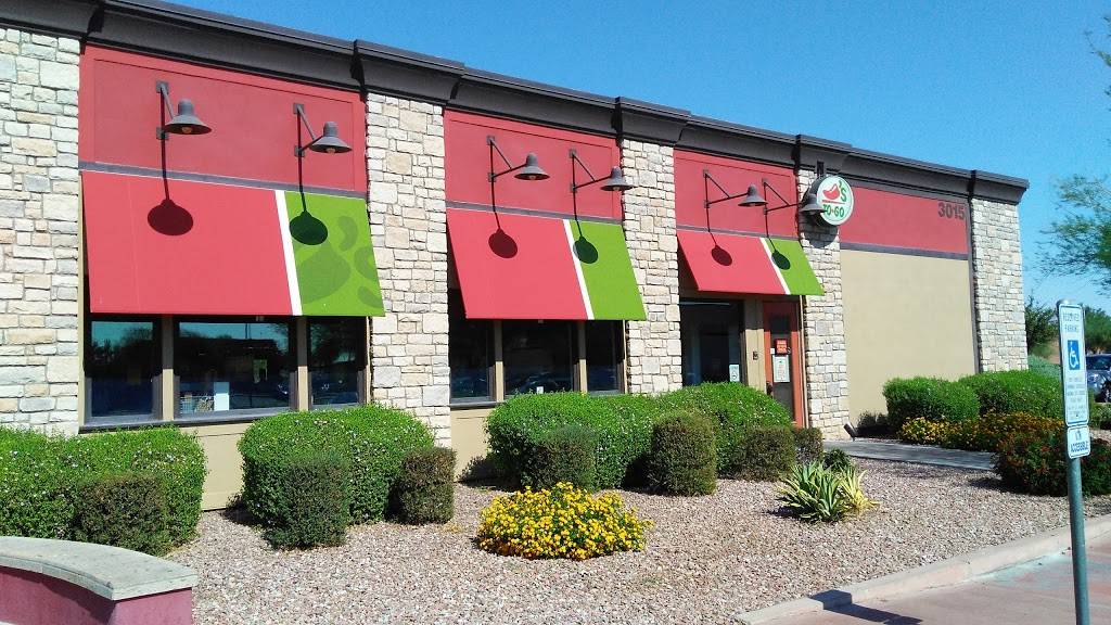 Chilis Grill & Bar | restaurant | 3015 W Chandler Blvd, Chandler, AZ 85226, USA | 4807861289 OR +1 480-786-1289