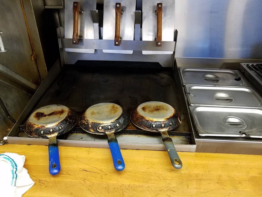 Waffle House | meal takeaway | 2625 Lebanon Pike, Nashville, TN 37214, USA | 6152325083 OR +1 615-232-5083