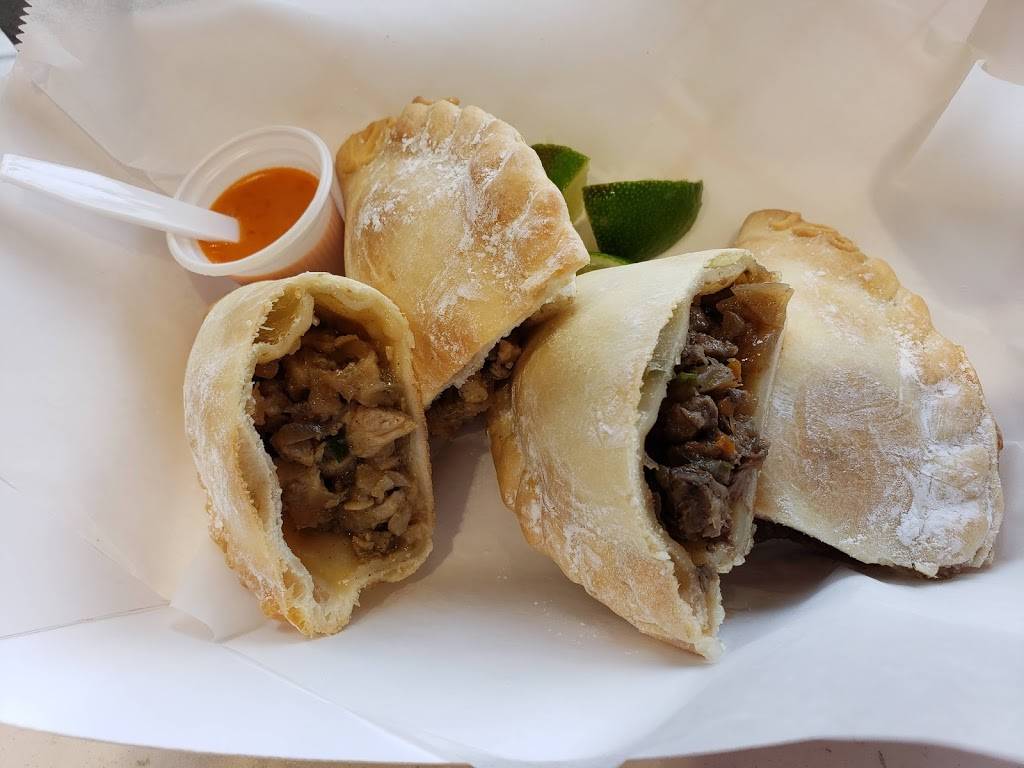 J28 Sandwich Bar | meal takeaway | 1854 N Young Cir, Hollywood, FL 33020, USA | 7542082902 OR +1 754-208-2902