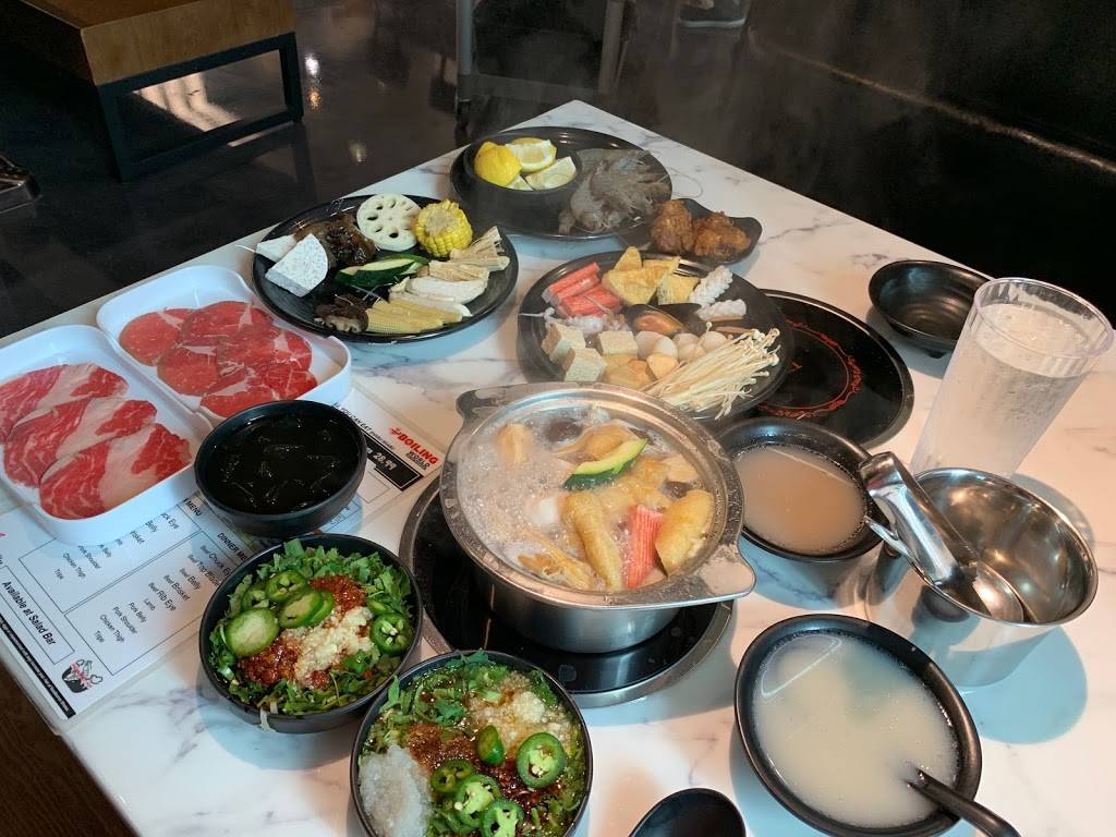 Boiling World | restaurant | 4431 Ontario Mills Pkwy, Ontario, CA 91764, USA | 9094810098 OR +1 909-481-0098