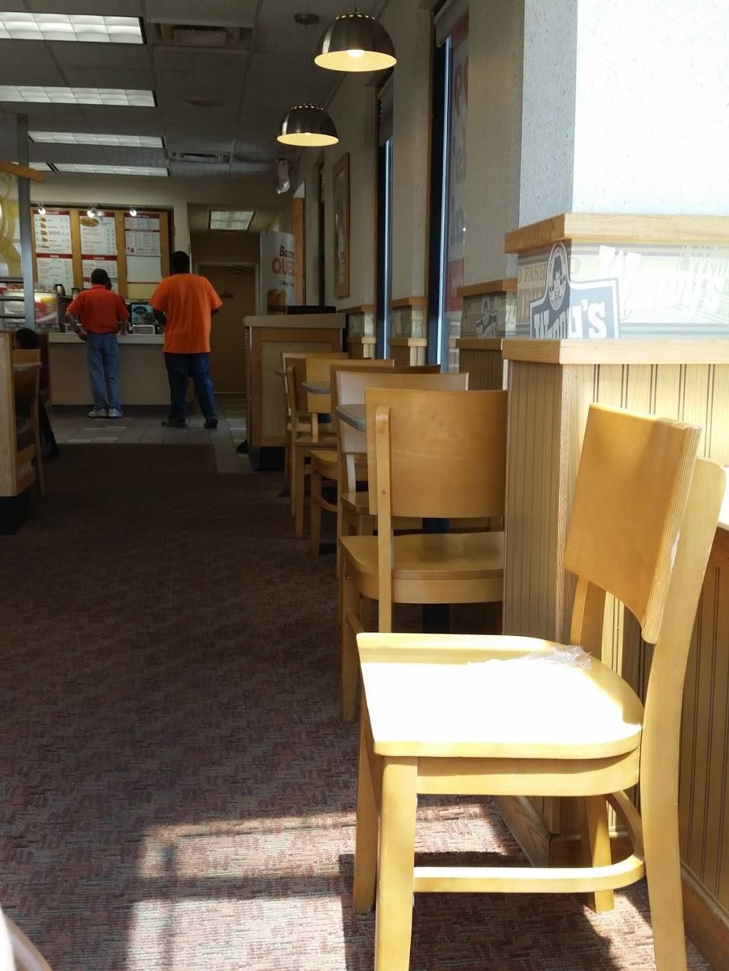 Wendys | restaurant | 6116 Northwest Hwy, Crystal Lake, IL 60014, USA | 8154555222 OR +1 815-455-5222