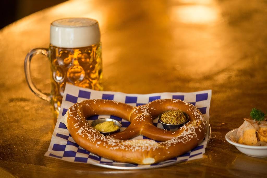 Reichenbach Hall | restaurant | 5 W 37th St, New York, NY 10018, USA | 2123027744 OR +1 212-302-7744