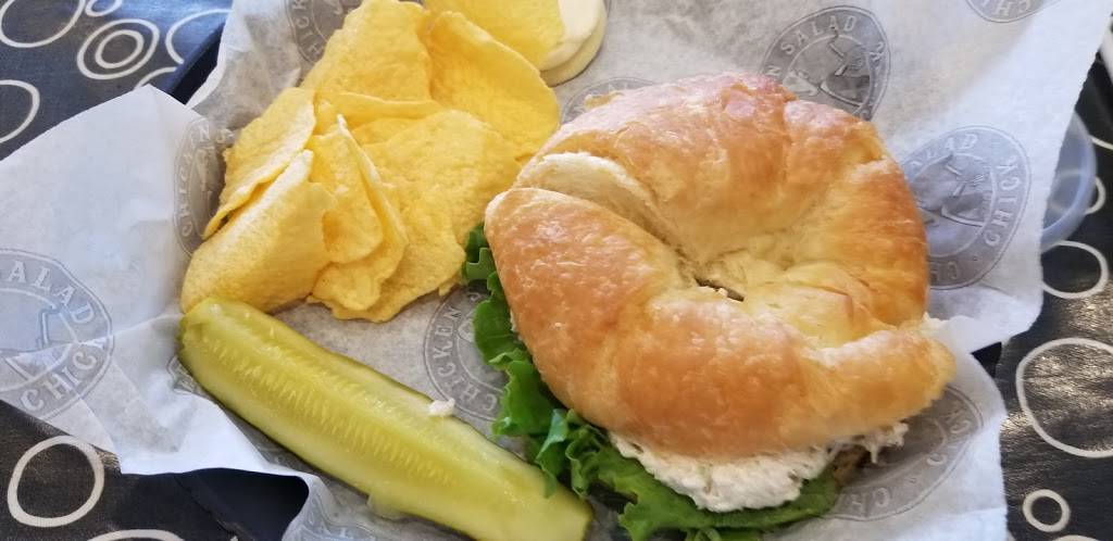Chicken Salad Chick | restaurant | 155 Traders Way #300, Pooler, GA 31322, USA | 9122748565 OR +1 912-274-8565
