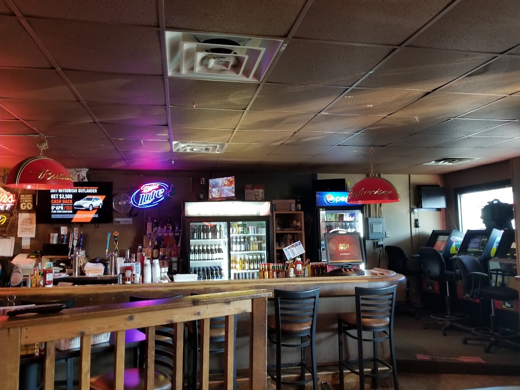 Sports Cabin | restaurant | 653 N Main Ave, Garretson, SD 57030, USA | 6055946469 OR +1 605-594-6469