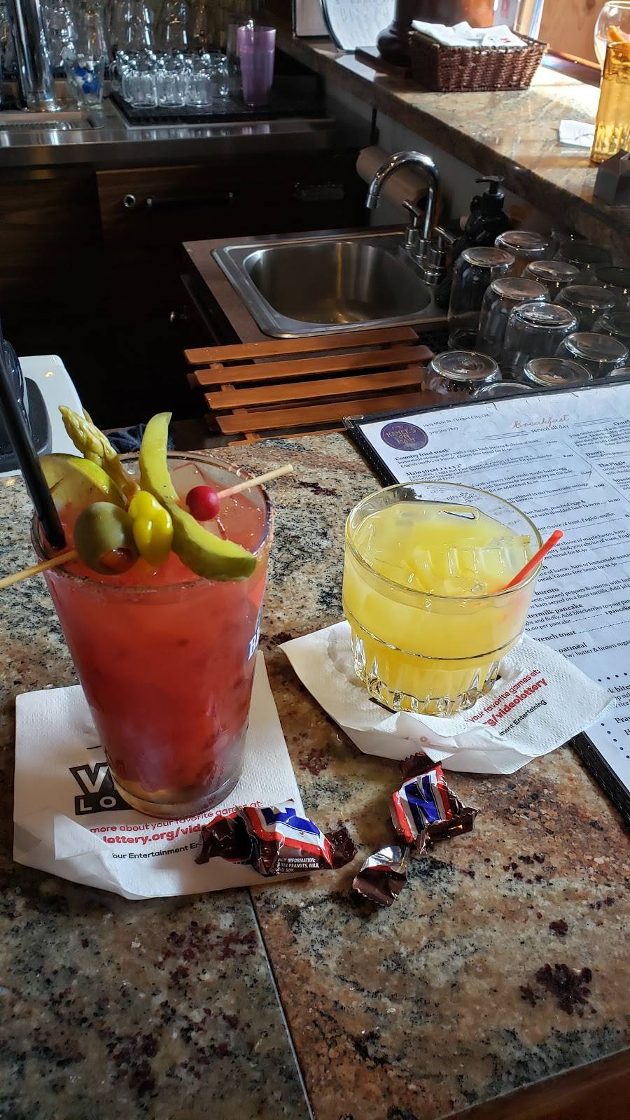 Ranees on Main | restaurant | 1003 Main St, Oregon City, OR 97045, USA | 5033057827 OR +1 503-305-7827