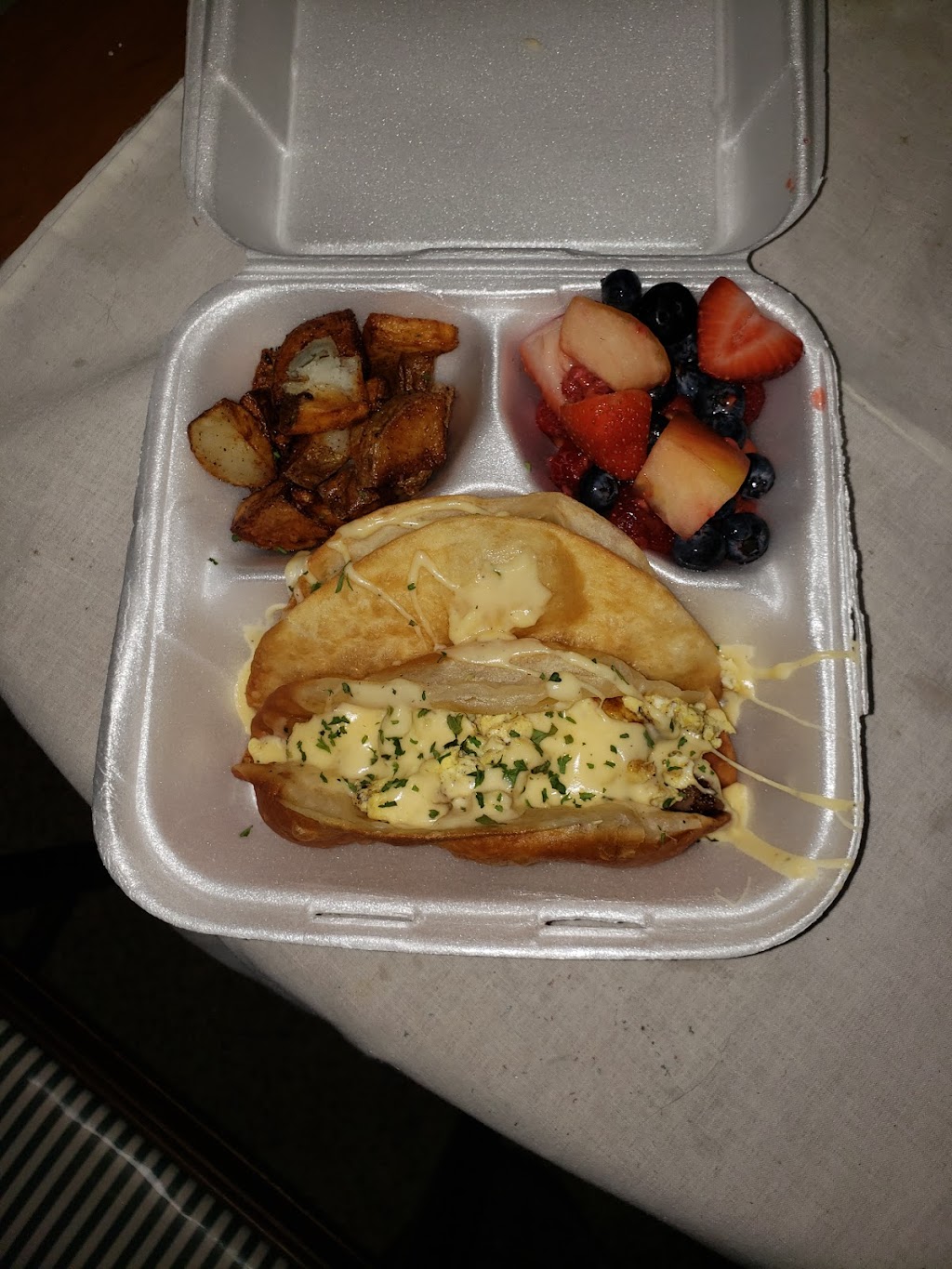 Codys | restaurant | 2224 S Oliver Ave, Wichita, KS 67218, USA | 3163930786 OR +1 316-393-0786