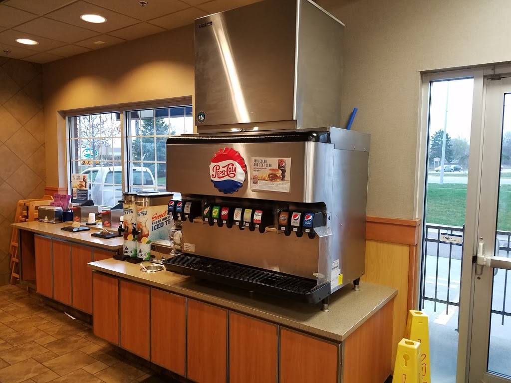 Culvers | restaurant | 700 W Twelve Mile Rd, Madison Heights, MI 48071, USA | 2485465311 OR +1 248-546-5311