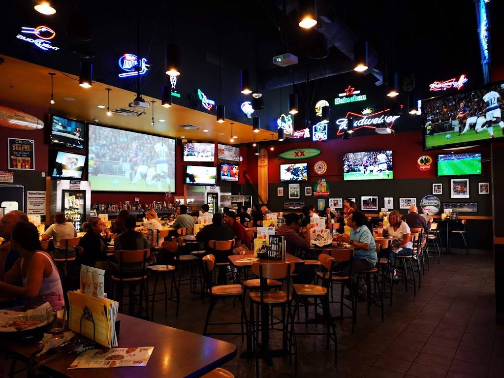 Buffalo Wild Wings | restaurant | 20 City Blvd E #901, Orange, CA 92868, USA | 7149399151 OR +1 714-939-9151
