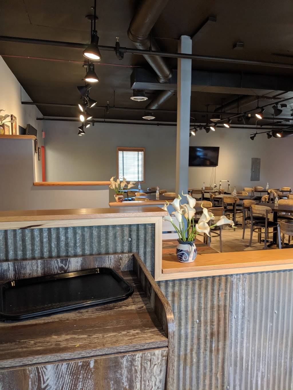 Red Luna Taco Factory | restaurant | 5960 US-61, White Bear Lake, MN 55110, USA | 6517887136 OR +1 651-788-7136