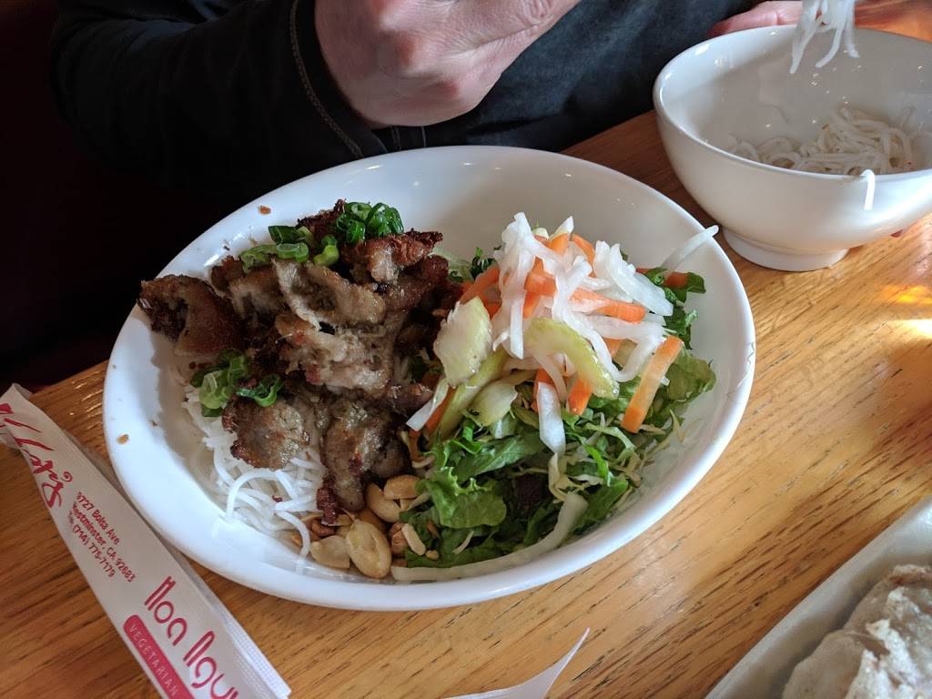 Quan Hop Restaurant | restaurant | 15640 Brookhurst St, Westminster, CA 92683, USA | 7146890555 OR +1 714-689-0555