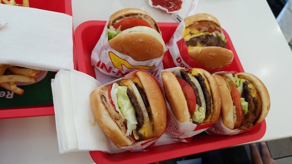 In-N-Out Burger | restaurant | 1859 S Signal Butte Rd, Mesa, AZ 85209, USA | 8007861000 OR +1 800-786-1000