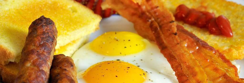 George Webb Restaurant - 61st & Bluemound | restaurant | 6108 W Bluemound Rd, Milwaukee, WI 53213, USA | 4144532392 OR +1 414-453-2392