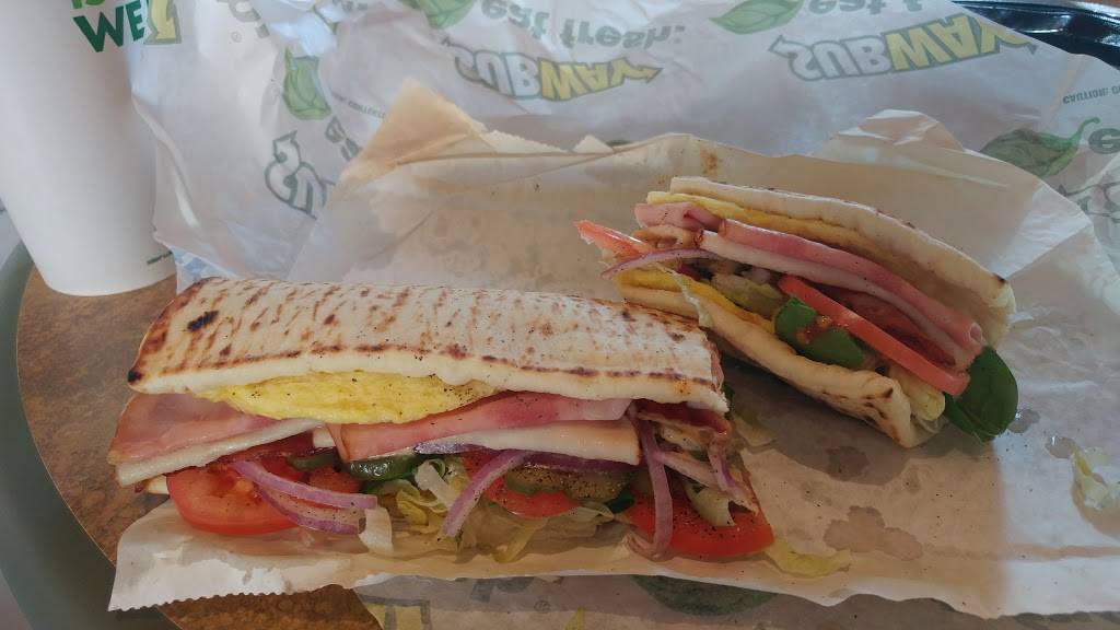 Subway | meal takeaway | 2315 Prairie Center Pkwy, Brighton, CO 80601, USA | 3036598353 OR +1 303-659-8353