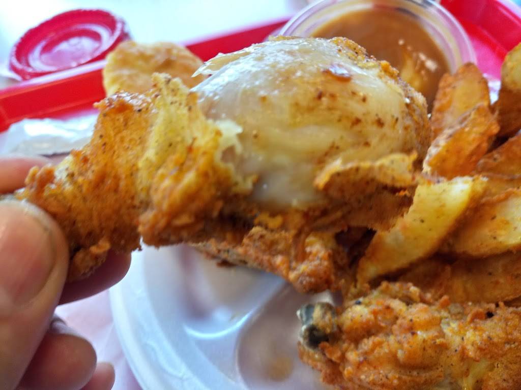 KFC | restaurant | 2801 NE Green Oaks Blvd, Grand Prairie, TX 75050, USA | 8176497617 OR +1 817-649-7617