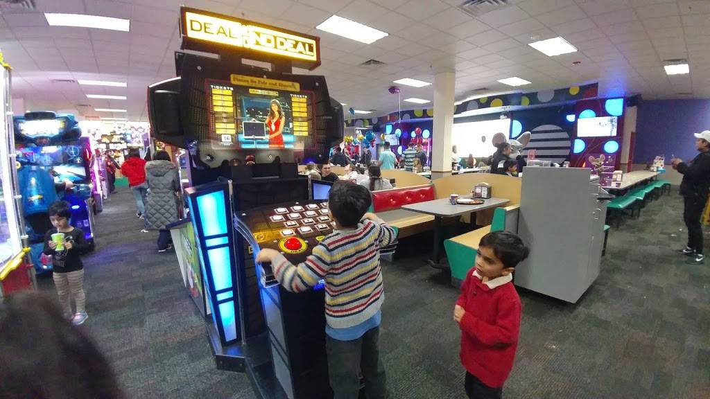 Chuck E. Cheeses | restaurant | 1000C S Barrington Rd, Streamwood, IL 60107, USA | 6302896700 OR +1 630-289-6700