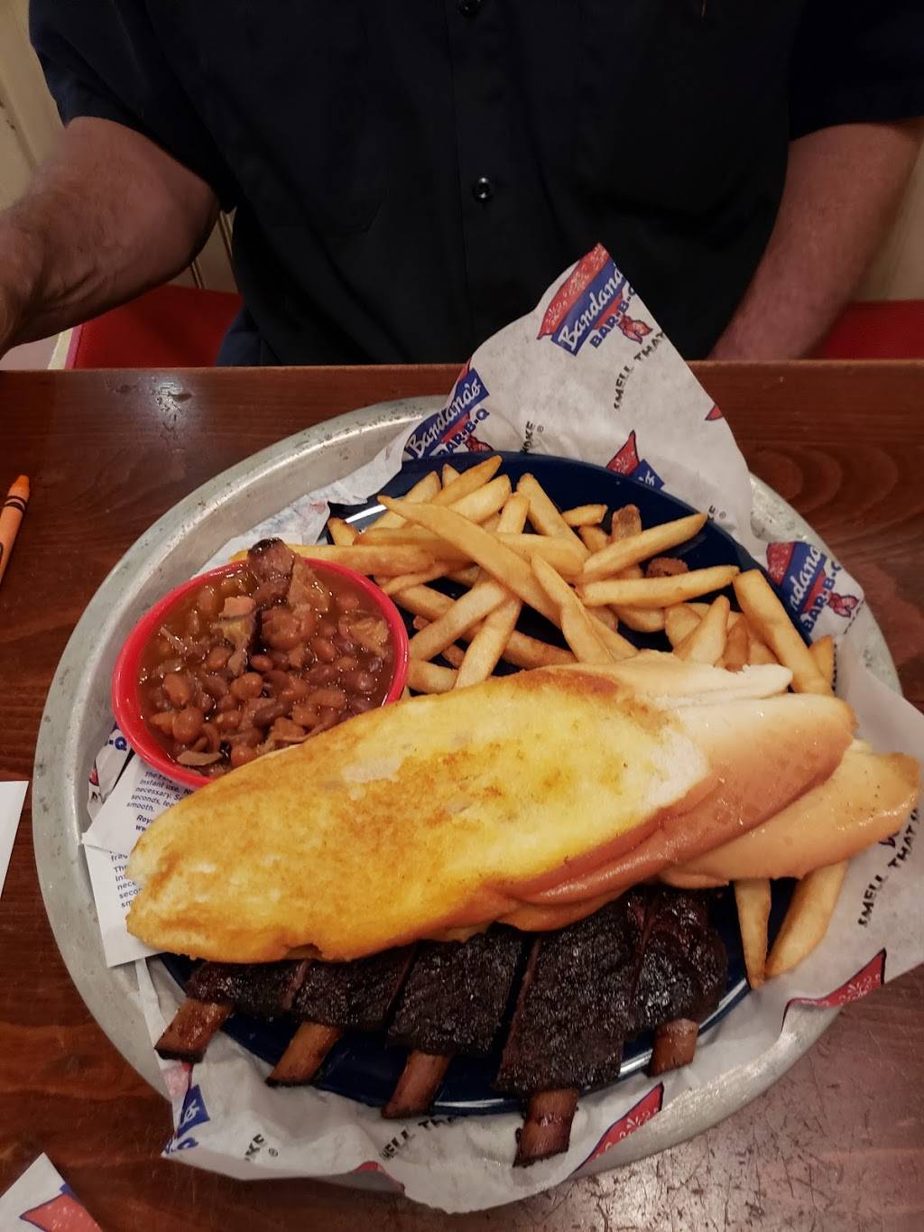 Bandanas Bar-B-Q | restaurant | 6636 Logan Dr, Evansville, IN 47715, USA | 8124019922 OR +1 812-401-9922