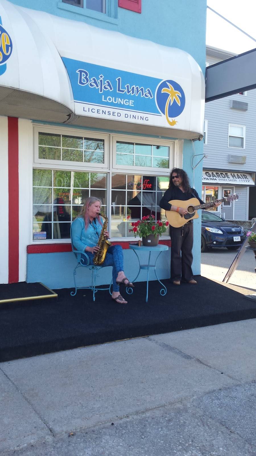 The Village Restaurant | restaurant | 60 Queen St S, Tottenham, ON L0G 1W0, Canada | 9059362100 OR +1 905-936-2100