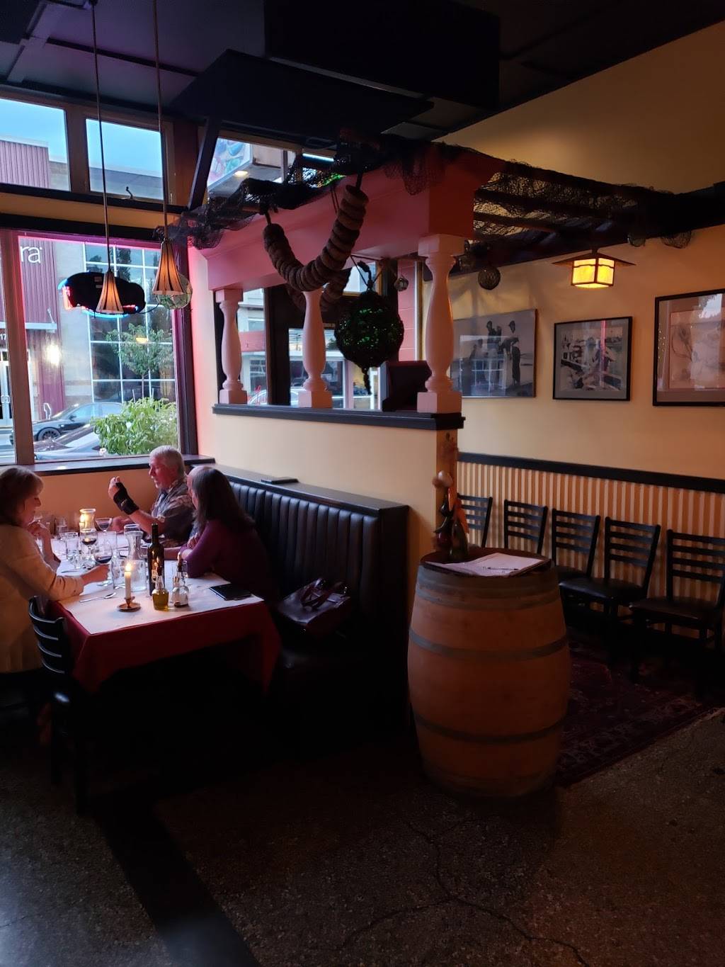 Nonna Luisa Ristorante | restaurant | 314 Commercial Ave, Anacortes, WA 98221, USA | 3608994659 OR +1 360-899-4659
