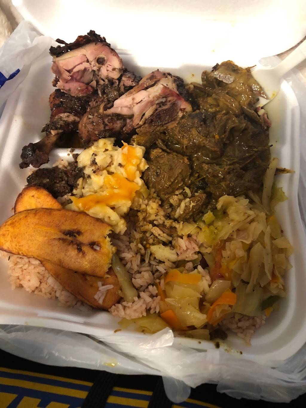 Arethas Kitchen | restaurant | 118 Cambridge St, Worcester, MA 01603, USA | 7745306114 OR +1 774-530-6114