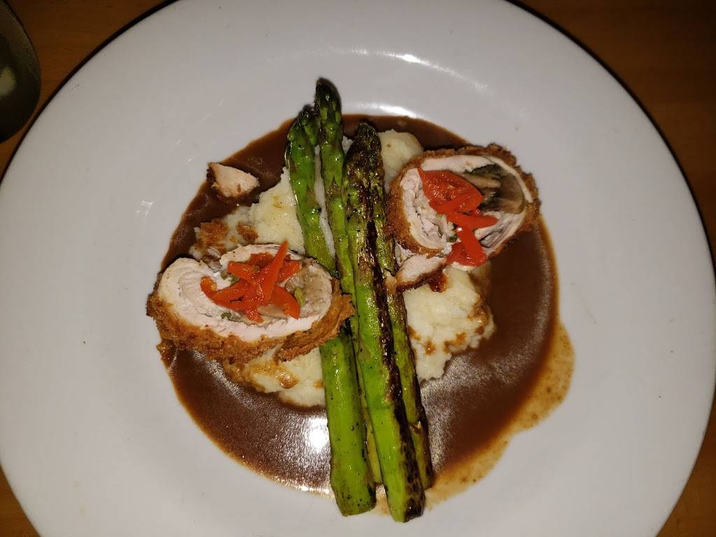 EGP Oceanside | restaurant | 2823 Long Beach Rd, Oceanside, NY 11572, USA | 5167669547 OR +1 516-766-9547