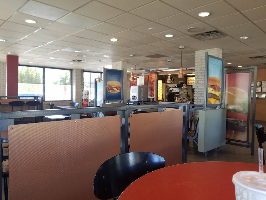 Jack in the Box | restaurant | 495 N D St, San Bernardino, CA 92401, USA | 9098894984 OR +1 909-889-4984