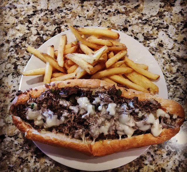 Salvios Pizzeria | restaurant | 2428 SW Cary Pkwy, Cary, NC 27513, USA | 9194674600 OR +1 919-467-4600