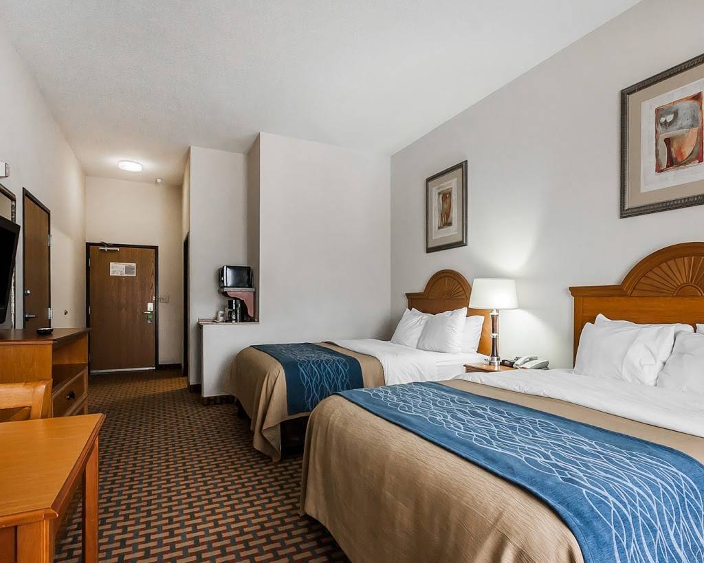 Comfort Inn & Suites Sikeston I-55 | restaurant | 109 Matthews Ln, Sikeston, MO 63801, USA | 5734720197 OR +1 573-472-0197