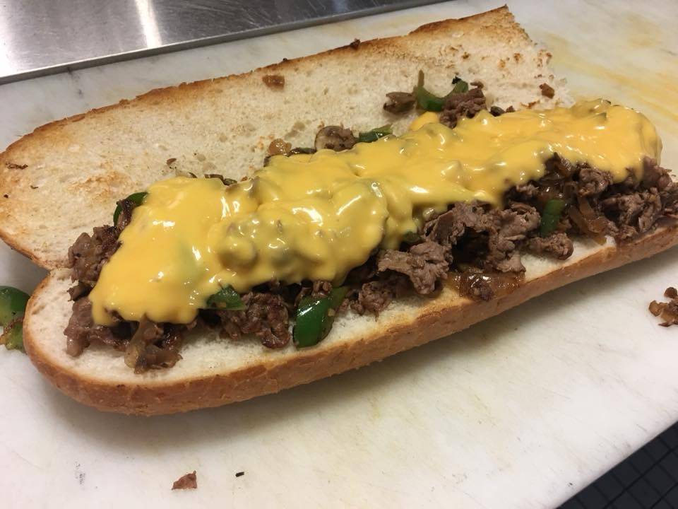 Clubhouse Pizzeria | restaurant | 141 W South St, Connellsville, PA 15425, USA | 7246032637 OR +1 724-603-2637