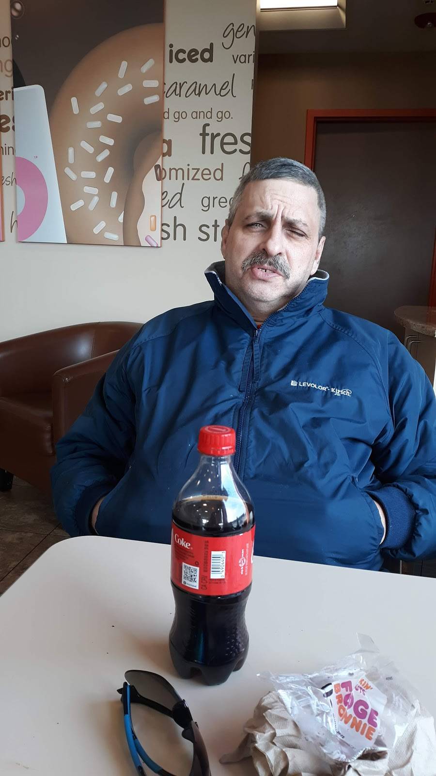 Dunkin | bakery | 1811 S West Ave, Freeport, IL 61032, USA | 8156168277 OR +1 815-616-8277