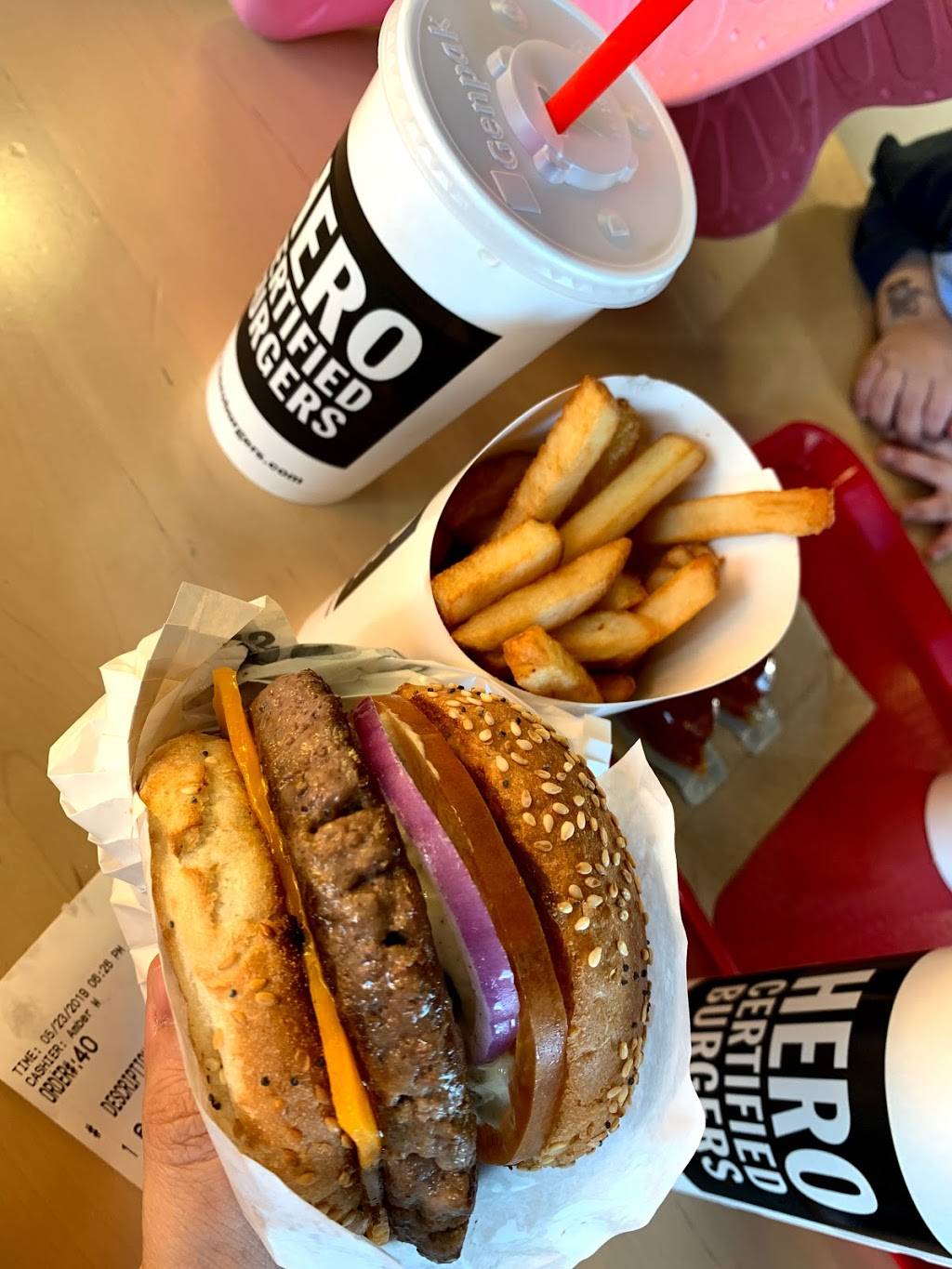 Hero Certified Burgers | restaurant | 2465 Appleby Line d6, Burlington, ON L7L 0B6, Canada | 9053356500 OR +1 905-335-6500