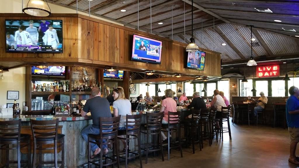 Doc Fords Rum Bar and Grille | restaurant | 2500 Island Inn Rd, Sanibel, FL 33957, USA | 2394728311 OR +1 239-472-8311