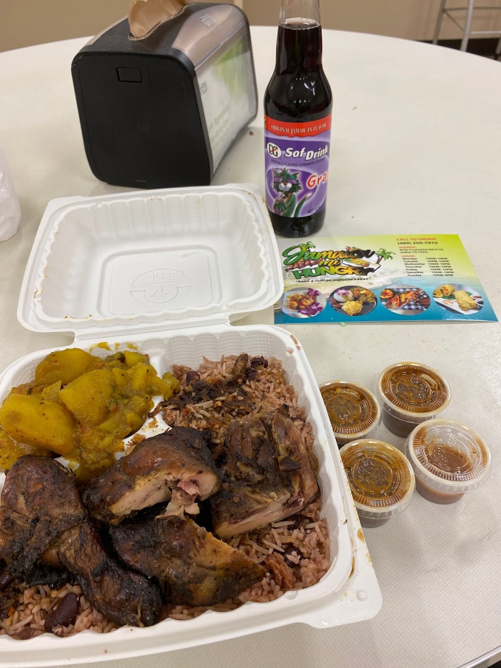 Jamaica Mi Hungry | restaurant | 8702 S Lancaster Rd #110, Dallas, TX 75241, USA | 4692507970 OR +1 469-250-7970