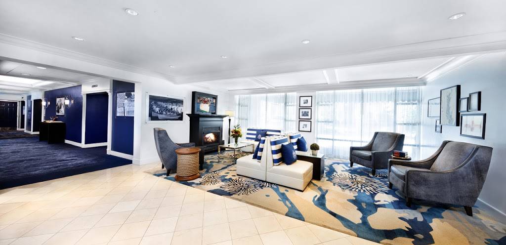 Annapolis Waterfront Hotel, Autograph Collection | restaurant | 80 Compromise St, Annapolis, MD 21401, USA | 4102687555 OR +1 410-268-7555