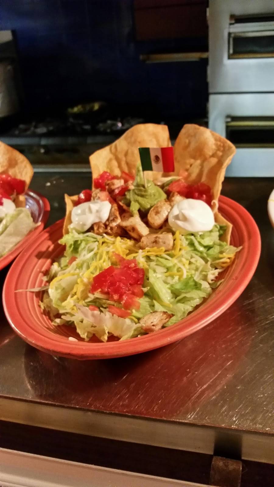 Carlos & Pepes | restaurant | 1302 SE 17th St, Fort Lauderdale, FL 33316, USA | 9544678335 OR +1 954-467-8335