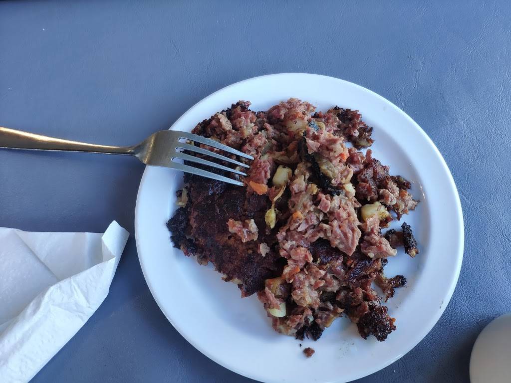 Webster Street Convenience and Diner | restaurant | 715 Webster St, Lewiston, ME 04240, USA | 2072412580 OR +1 207-241-2580