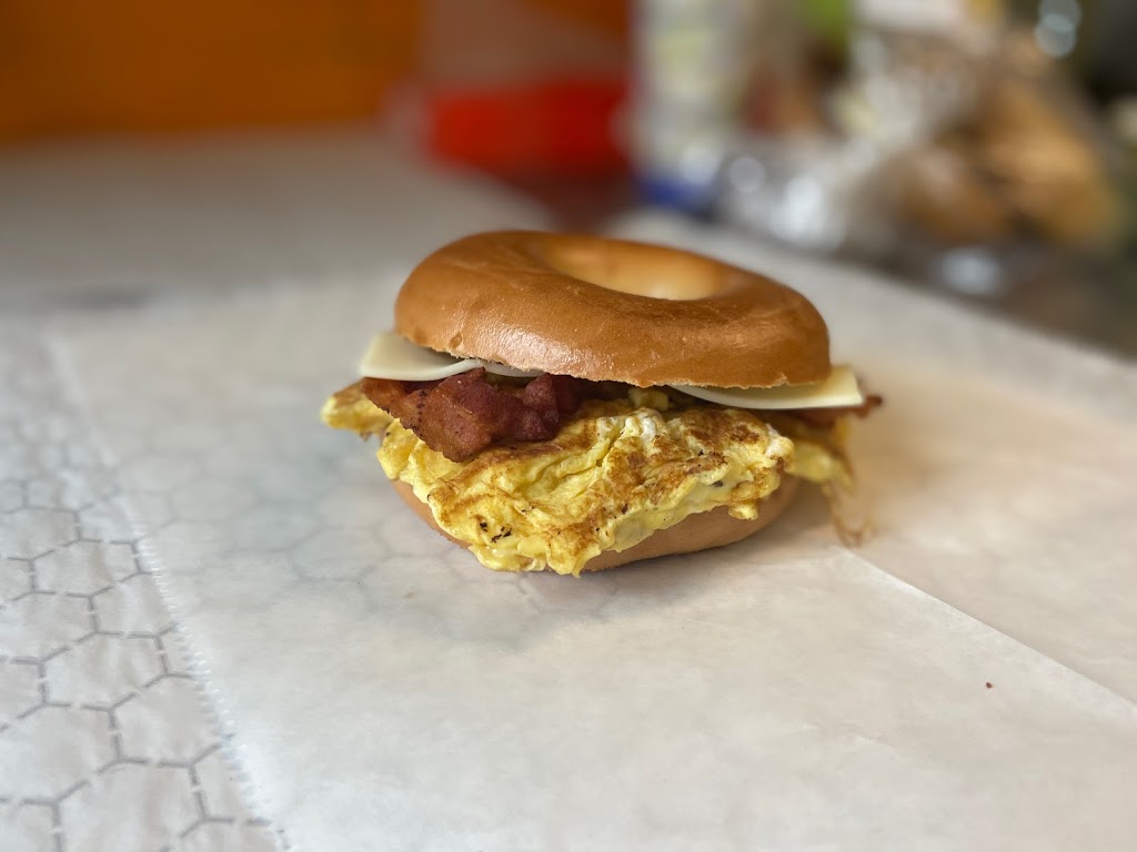 Cugines cafe | restaurant | 2655 S Sheridan St, Philadelphia, PA 19148, USA | 2152786461 OR +1 215-278-6461