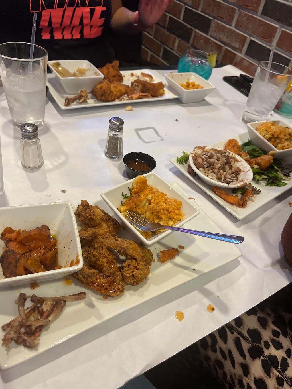 Bea’s Kitchen & Kocktails | restaurant | 5091 Sauk Trail, Richton Park, IL 60471, USA | 7088980226 OR +1 708-898-0226