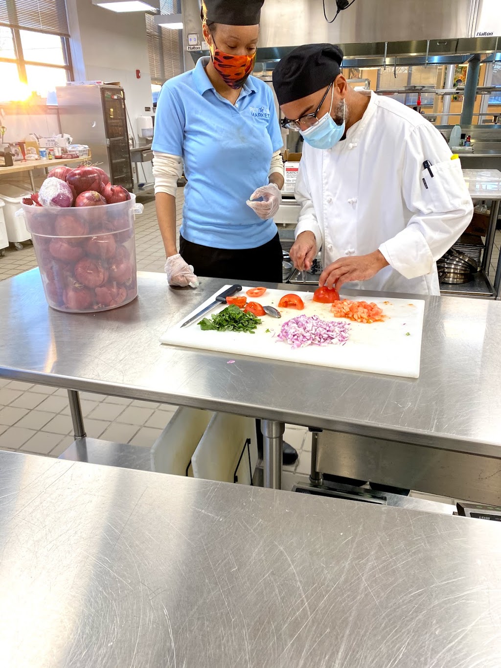 Monterey Chicken | meal takeaway | 5 Science Park, New Haven, CT 06511, USA | 2038239823 OR +1 203-823-9823