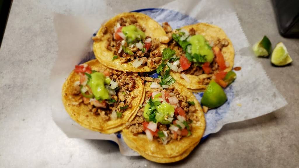 Panaderia Y Taqueria Casas | restaurant | 1710 W Oak Ridge Rd, Orlando, FL 32809, USA | 4078168723 OR +1 407-816-8723