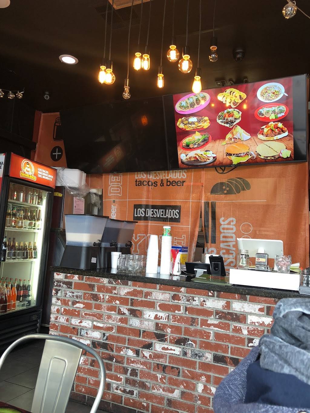 Tacos Los Desvelados | restaurant | 5306 Atlantic Blvd, Maywood, CA 90270, USA | 3235378276 OR +1 323-537-8276