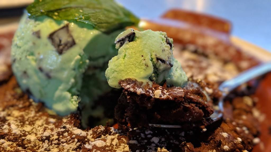 Yard House | restaurant | 825 Battery Ave SE #320, Atlanta, GA 30339, USA | 7706757640 OR +1 770-675-7640