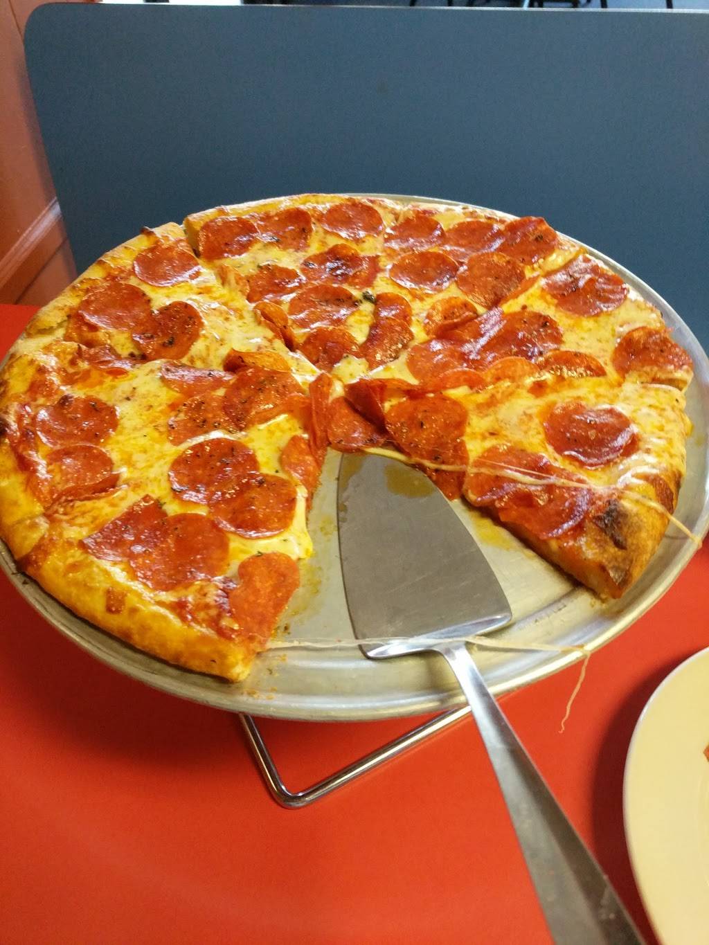 Normas Pizza Shack | restaurant | 103 W 30th Ave, Covington, LA 70433, USA | 9854005353 OR +1 985-400-5353