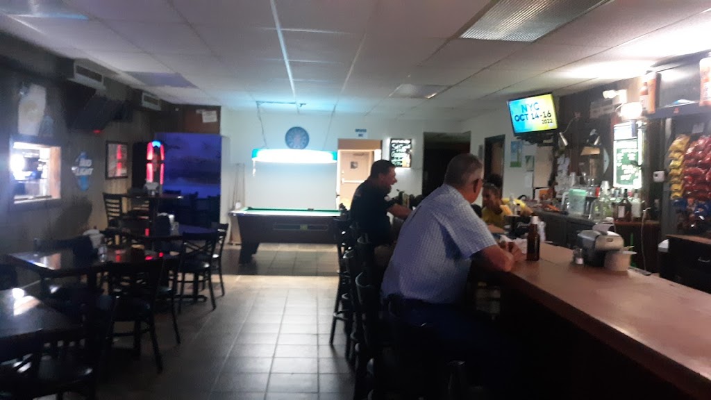 The Iowa Pub | restaurant | 2103 Des Moines Ave, Burlington, IA 52601, USA | 3197532634 OR +1 319-753-2634