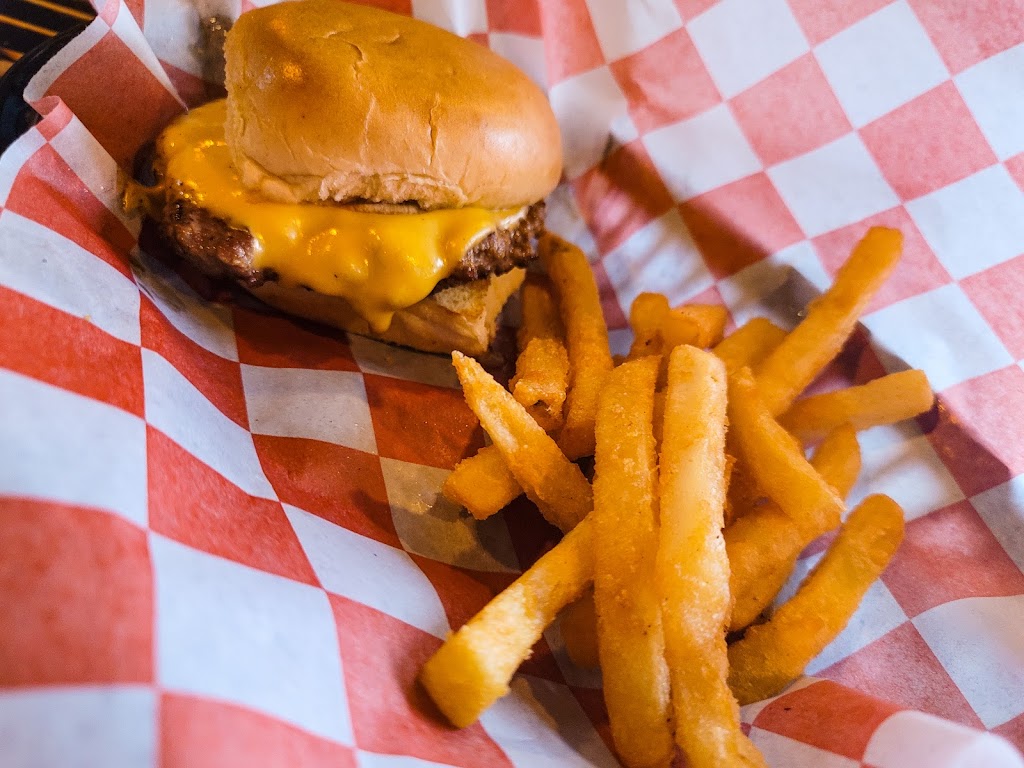 Pit Pony Pub & Eatery | restaurant | 111 W Van Buren St, Centerville, IA 52544, USA | 6412160070 OR +1 641-216-0070