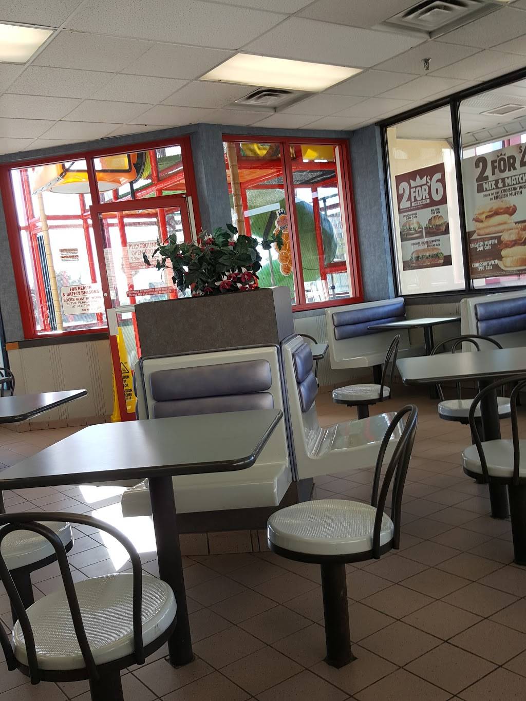 Burger King | restaurant | 338 King St W, Oshawa, ON L1J 2J9, Canada | 9055712334 OR +1 905-571-2334